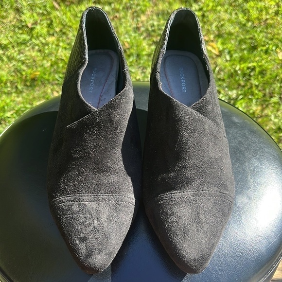 ROCKPORT Black Suede & Snakeskin
Heels / Pumps, Womens Size 8 - Picture 6 of 12